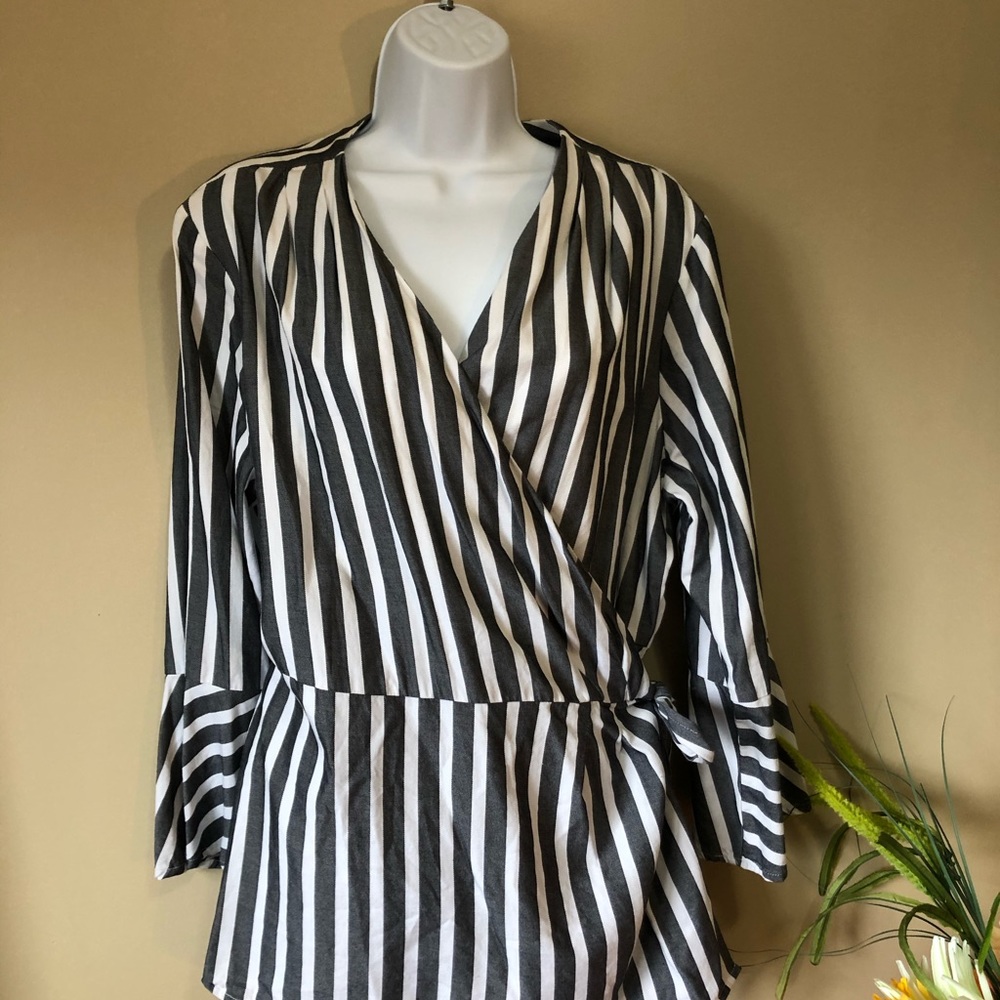 Blouse - Picture 1 of 4